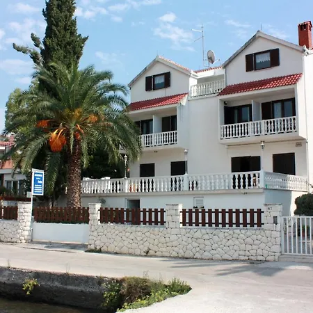 Twin Seget Vranjica 5160a Casa de hóspedes Trogir
